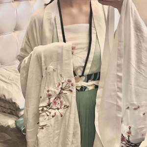 能免费播放的性爱小电影
